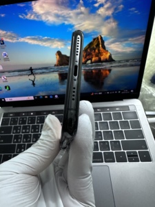 ขายส่ง iPhone <span class=keywords><strong>11</strong></span> <span class=keywords><strong>Pro</strong></span> <span class=keywords><strong>Max</strong></span> สีเทาสเปซเกรย์ <span class=keywords><strong>64GB</strong></span> เครื่องแท้ iOS สมาร์ทโฟนประสิทธิภาพสูง โทรศัพท์มือถือสำหรับตัวแทนจำหน่าย ขายส่งจำนวนมาก - Product Image 4