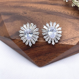 Hàng Mới Về Thiết Kế Độc Đáo Sáng Bóng Zircon Pha Lê Rhinestone Kim Cương Phụ Kiện May Mặc Nút Thủ Công Với Đá Zircon - Product Image 1