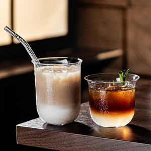 Vente en gros de tasses à café en <span class=keywords><strong>verre</strong></span> <span class=keywords><strong>transparent</strong></span> de style INS, à large ouverture, rayées, pour café, thé aux fruits, latte, pour café, bar, vaisselle - Product Image 4
