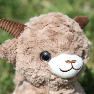 Boneka Domba Plush Bahan Polyester dan Kapas PP Unisex Hadiah Ulang Tahun Grosir - Product Image 4