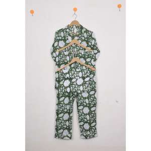 Ensemble de pyjama en coton floral de qualité supérieure, imprimé à la main, vêtements de nuit pour femmes, ensembles de vêtements de nuit confortables pour femmes - Product Image 3