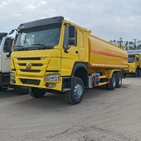 Camión Cisterna HOWO Usado de 25 Metros Cúbicos para Transporte de Diésel y Gasolina
