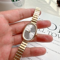 Gelang jam tangan kuarsa wanita, arloji kecil retro ringan mewah elegan untuk wanita