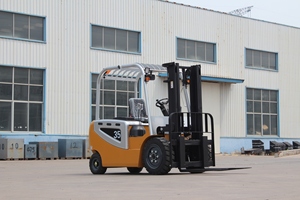 Montacargas Eléctrico MightyCargo CPD40 Nuevo, Llantas Sólidas, Mástil de Dos Etapas, 4WD, Uso en Interiores, Precio Bajo - Product Image 4