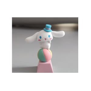 Figura personalizada R4 R1 WASD, <span class=keywords><strong>flechas</strong></span>, barra espacial, Cinnamoroll, artesanía de resina, tapa de tecla hecha a mano, pc único - Product Image 1