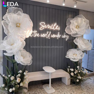 LEDA Scène de mariage Intérieur Extérieur Fond géant Fête de mariage Décoration artificielle Lanterne en organza - Product Image 1