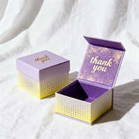 Boîte en papier rigide magnétique personnalisée de luxe en matériaux recyclés pour rouge à lèvres, soins de la peau, emballage cosmétique brillant, design écologique