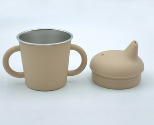 Tasse à bec réutilisable en silicone pour bébé, sans BPA, avec couvercle incassable et poignée souple, pour tout-petits et enfants, avec paille intégrée pour les repas - Product Image 3