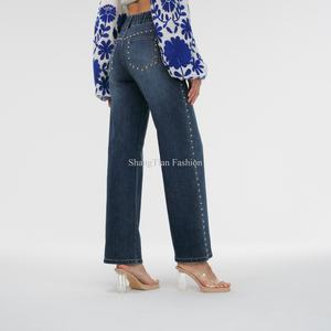 Jeans en denim vintage délavé à l'acide, sur mesure, taille haute, déchirés, pour femmes - Product Image 3