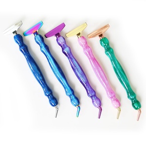 Ensemble de stylos de peinture diamantée en acrylique XIXI avec 6 têtes de perçage interchangeables, accessoires de broderie arc-en-ciel DIY - Product Image 6
