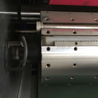 Machine à découpe rotative et à fente pour l'impression flexographique pour la fabrication de boîtes en carton