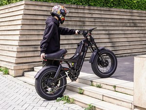 Bicicleta Eléctrica Híbrida Eahora Romeo II Personalizada de 250W 48/52V 60Ah con Llantas Gruesas de 26 Pulgadas y Batería de Litio de Largo Alcance para Adultos - Product Image 5