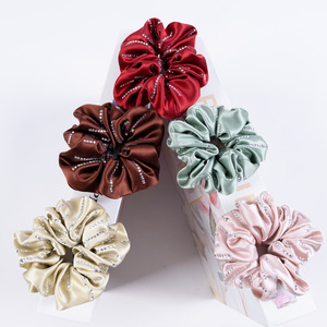 Élastique <span class=keywords><strong>à</strong></span> cheveux en soie 30 mommes, motif diamants, couleur unie, 4 cm, taille personnalisée, 100 % soie de mûrier 6A, marque Aisiyu, vente en gros de mode - Product Image 1