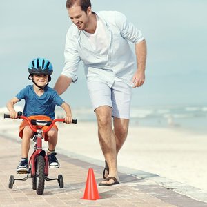 CITICITY Paquete de 10 Conos de Seguridad de Plástico Naranja de 12 Pulgadas, Conos Marcadores para Entrenamiento Deportivo, Fútbol, Baloncesto, Uso en Interiores y Exteriores - Product Image 5