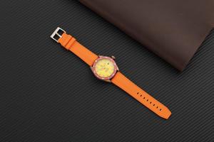 <span class=keywords><strong>Montre</strong></span> mécanique personnalisée en bronze étamé pour homme, <span class=keywords><strong>mouvement</strong></span> <span class=keywords><strong>suisse</strong></span>, lumineuse, automatique, vente en gros directe usine - Product Image 2