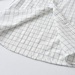 Polo à col roulé en coton blanc pour garçons de 2 à 8 ans Style formel à manches longues Caractéristique à séchage rapide Dessin animé à carreaux pour le printemps - Product Image 5