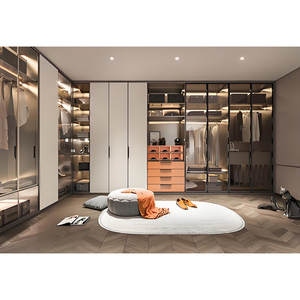 Dressing sur mesure de luxe avec portes vitrées modernes et commode à tiroirs orange, éclairage LED - Product Image 1