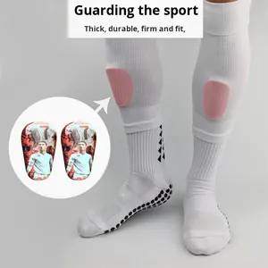 Protections de tibia de football professionnelles Mini Master, résistantes aux hautes températures, en fibre de carbone et PU, pour adultes, avec insert de protection de mollet Star Ronaldo - Product Image 3