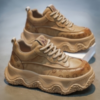 Chaussures pour hommes très vendues, chaussures décontractées et polyvalentes pour papa, chaussures de randonnée d'extérieur à semelle épaisse et rehaussantes