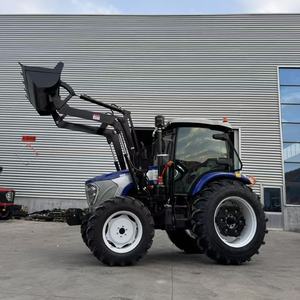 Tracteur agricole Yto 4x4 à transmission par engrenages, roues argentées, avec benne avant multifonctionnelle - Product Image 3