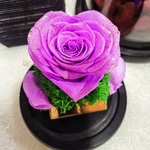 UKIQUEEN Vente en gros en gros Verre <span class=keywords><strong>à</strong></span> pois en forme de cœur naturel Rosa Preservada Domo Eternal Rose Flower Decoration - Product Image 2