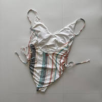 Maillot de bain une pièce personnalisé OEM Maman et moi, bleu floral à volants, dos nu, effet ventre plat, avec grandes bretelles croisées