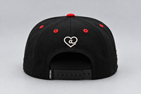 Casquette Snapback Noire Structurée Broderie Logo Personnalisé 6 Panneaux Coton pour Hommes Femmes Hip Hop Streetwear