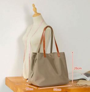 Bolsa de yoga informal para mujer, nueva y bonita, bolsa de compras informal para guardar la colchoneta de yoga, muestra gratuita. - Product Image 2