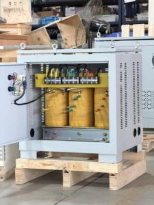 5kva 10kva 15kva 20kva 600V 480V 440V 400V 380V 220V 208V 3-fase Stap Omhoog Transformator Met Behuizing - Product Image 1