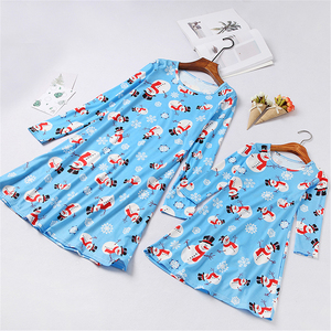 Pyjamas <span class=keywords><strong>de</strong></span> Noël confortables imprimés personnalisés enfants dames <span class=keywords><strong>robe</strong></span> <span class=keywords><strong>de</strong></span> nuit vêtements <span class=keywords><strong>de</strong></span> nuit vêtements <span class=keywords><strong>de</strong></span> nuit femmes maman et moi pyjamas - Product Image 2