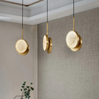 Lustre en albâtre naturel de luxe nordique Yihao pour chambre à coucher, lampe en laiton, abat-jour en pierre, lampes suspendues en marbre LED pour plafond