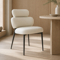 Chaise de salle à manger en cuir gris avec dossier rembourré en cuir de chat, design industriel en acier carbone, pour usage hôtelier