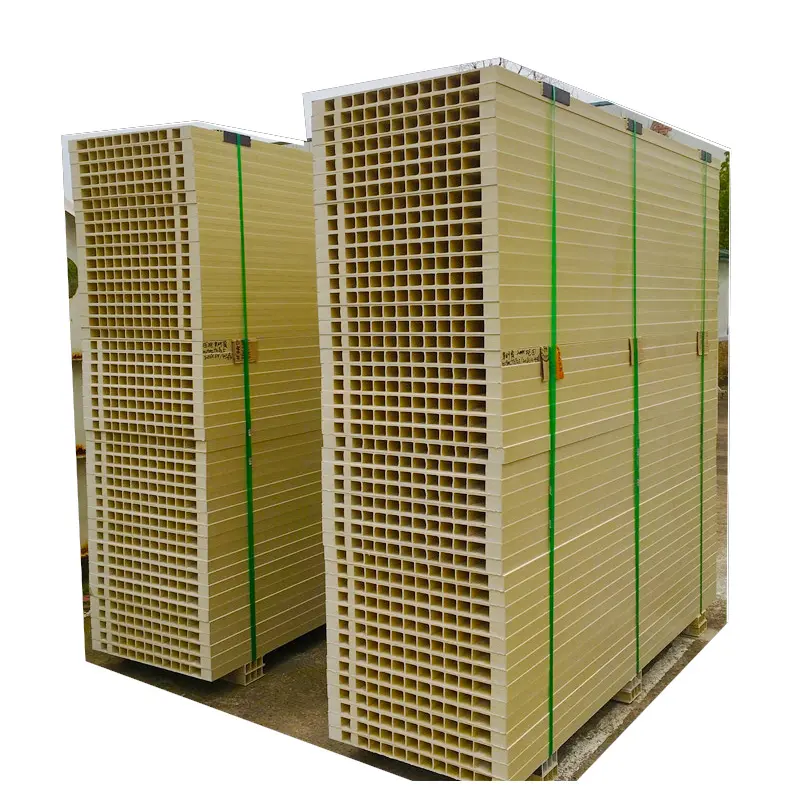 Panneau de porte creux composite en plastique bois de haute qualité profil WPC pour utilisation de porte largeur du noyau de porte WPC * épaisseur 640*45mm