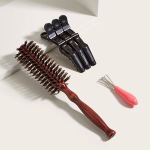 Ensemble de brosses à cheveux Playboy en poils de sanglier et bois massif avec pinces de massage et outil de nettoyage pour le coiffage - Product Image 4