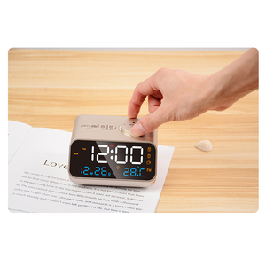 Máy tính để bàn OLED nhà thông minh đồng hồ với FM Đài phát thanh đa chức năng kỹ thuật số LED báo động Điều khiển bằng giọng nói và các tính năng mới - Product Image 6