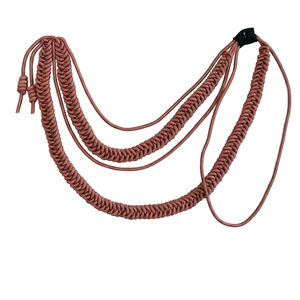 Aiguillette rouge et or mat de style hollandais, argentée, confectionnée avec du fil d'or de qualité supérieure, finition or mat. - Product Image 1