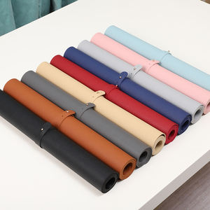 Alfombrilla de Escritorio Personalizada con Logotipo XL, Alfombrilla de Escritorio Extensible Impermeable de Cuero PU, Protector de Escritorio Antideslizante con Correa para Oficina y Estudio - Product Image 1