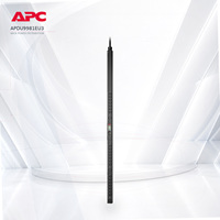 PDU rackable APC APDU9981EU3 9000 commuté, ZeroU, 11,0 kW, 230 V, (21) C13 & (3) C19, 400 V triphasé