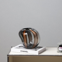 Vase en verre hydroponique moderne minimaliste de forme unique à rayures colorées populaire Contenant floral décoratif