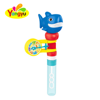 Jouet Trombone à bulles en forme de requin de dessin animé de qualité supérieure, boîte de présentation 12 pièces, vente en gros