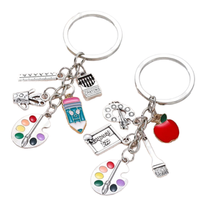 Porte-clés artisanal en métal émaillé, design classique, avec pendentifs en forme de planche à dessin, crayon, pomme, pinceau, de forme irrégulière, tendance mode, pour enseignant - Product Image 1