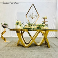 Luxuriöse Party-Dekorationen: Couchtische aus Edelstahl mit Gold und Glasplatte für Hochzeiten und Veranstaltungen