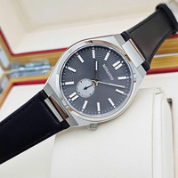 Montre-bracelet mécanique pour homme, boîtier en acier brossé, cadran à texture radiale grise, bracelet en cuir noir Tsuyosat