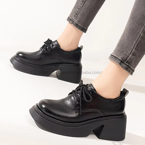Chaussures à talons épais de style britannique pour femmes, grande taille, bout rond, chaussures décontractées à talons hauts en cuir, nouvelle collection printemps - Product Image 4