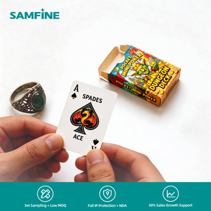 Póker de Bolsillo Miniatura con Diseño de Póker, Papel de Arte de 350 g/m², Borde de Lámina Dorada, Certificado por la CEC de la UE, Personalizado, Familiar, Ecológico y Duradero - Product Image 1