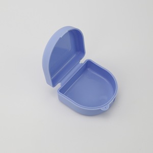Estuche Portátil para Dentaduras Postizas LK-409, Estuche de Plástico para Guardar Prótesis Dentales, Tamaño Grande - Product Image 3