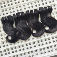 Pas cher Vente en gros 8 pouces 50G Body Wave Bundles de cheveux humains non traités à cuticule alignée Bundles péruviens Extension de cheveux humains