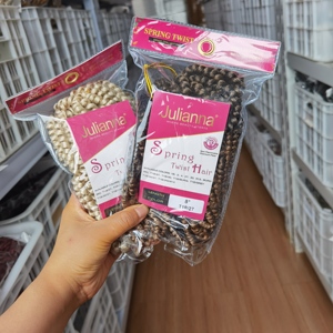 Jullianna Vente en gros de cheveux synthétiques pour tresses au crochet, fibres japonaises, Expression 8 pouces, 30 mèches, Spring Twist - Product Image 5