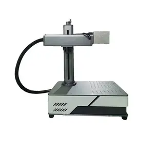 Macchina per marcatura laser Mopa 100W 60W 50W 30W Auto Focus 2.5D fibra 3D macchina per incisione laser per gioielli