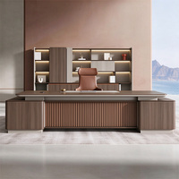 Workstation Eksekutif Modern Dilengkapi Kabinet Samping dengan Grommet Kabel Logam dan Sudut Meja Bundar
